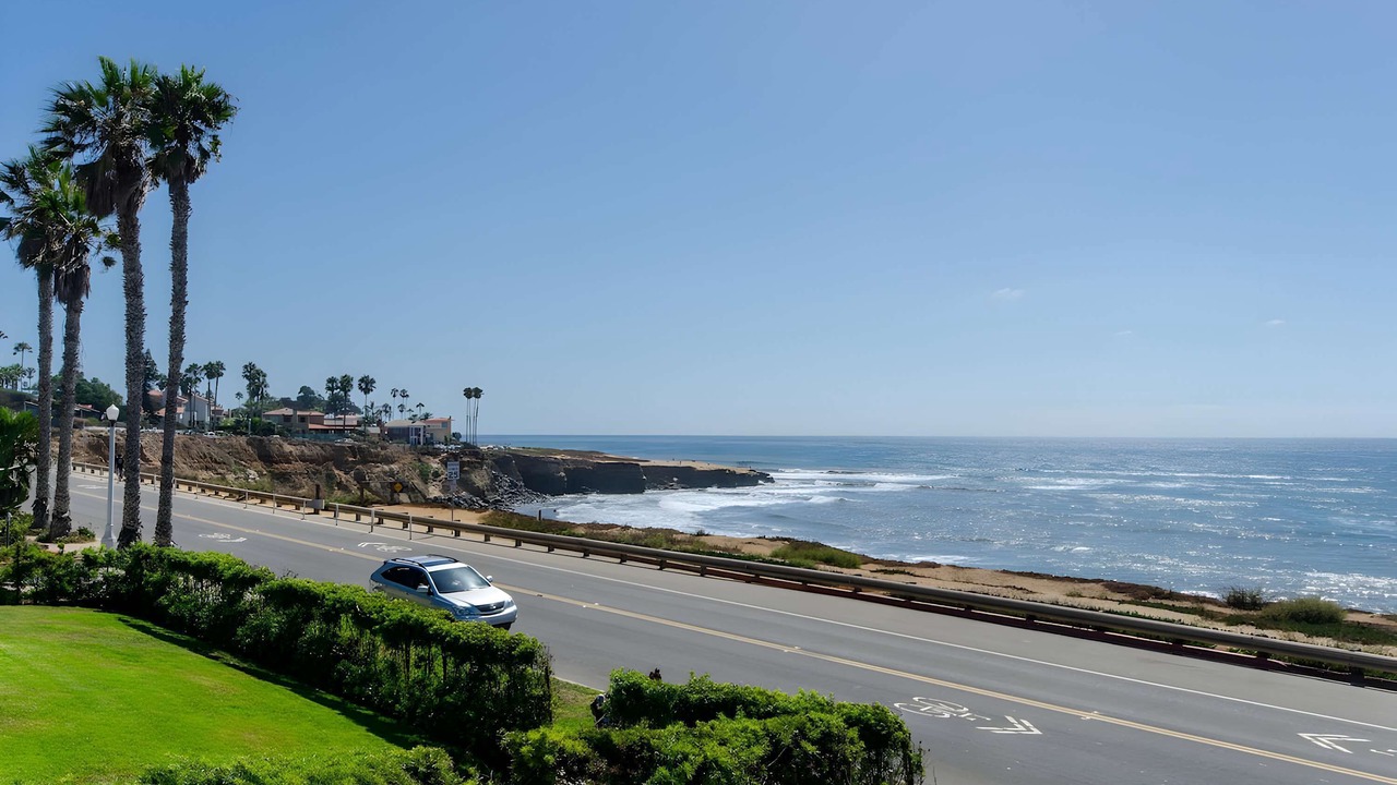 Photo of Others in Sunset Cliffs