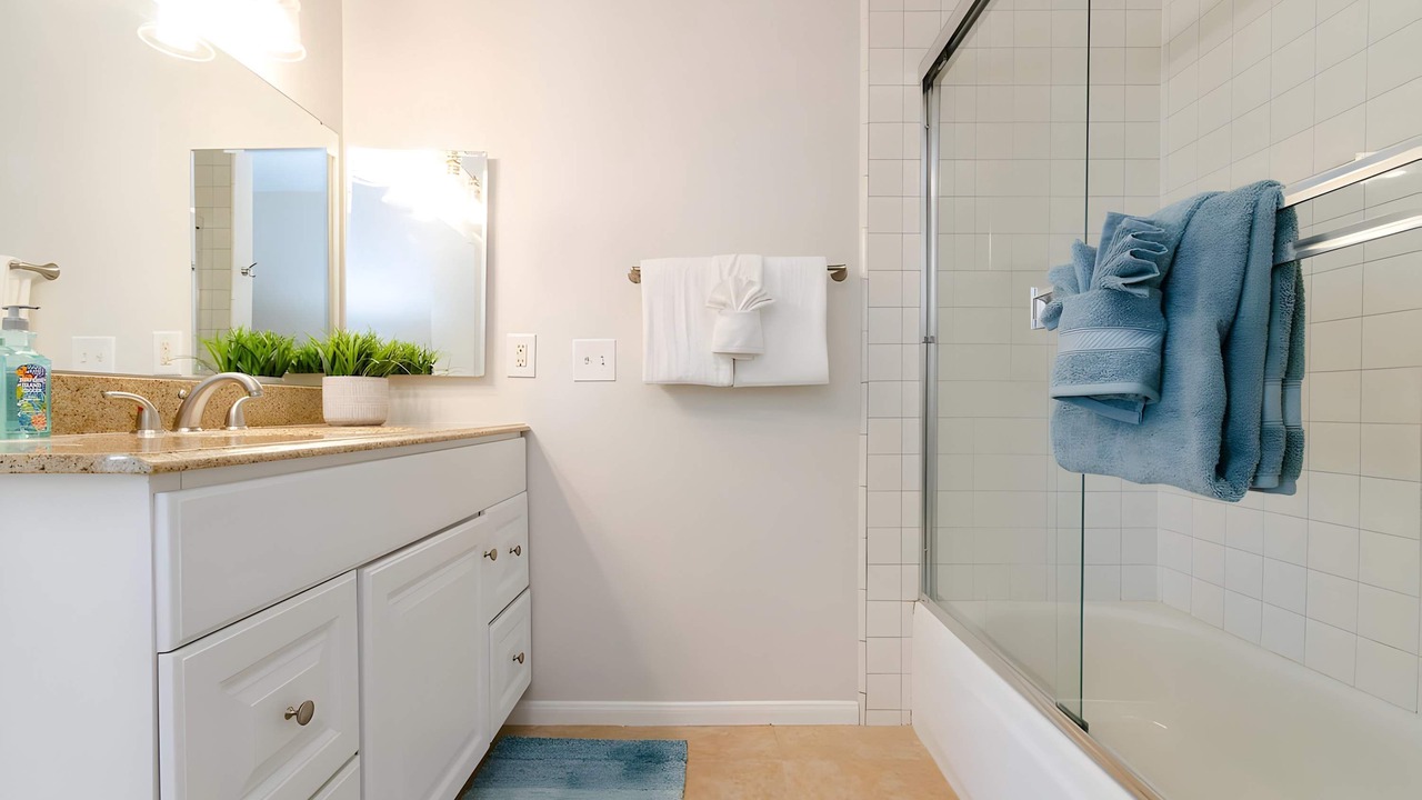 Photo of Bathroom in Sunset Cliffs