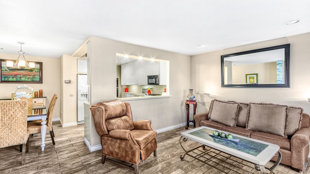 Photo of Bedroom in Avalon