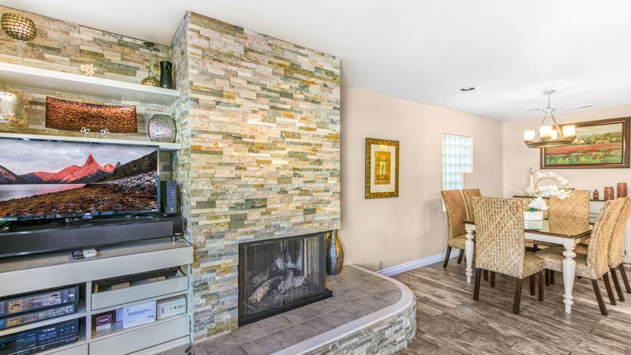 Photo of Bedroom in Avalon