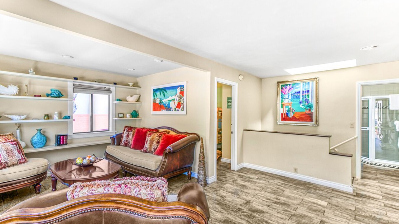 Photo of Bedroom in Avalon