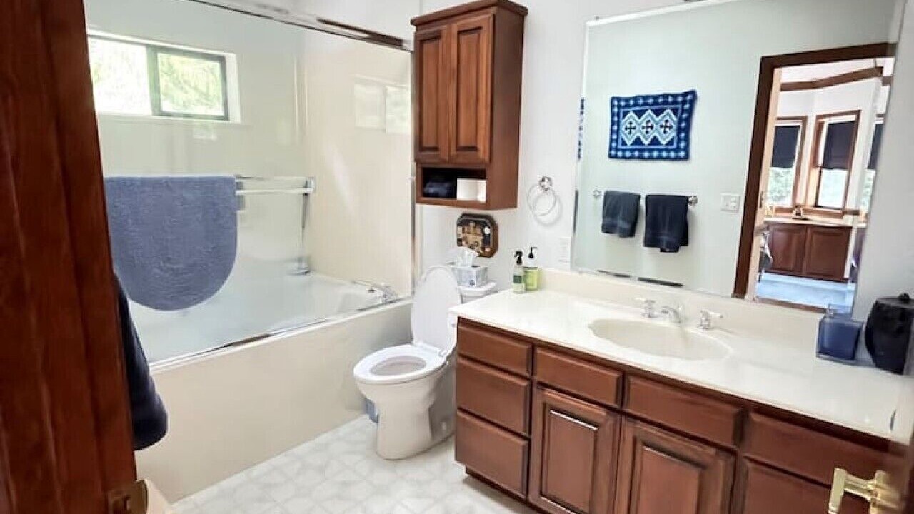Photo of Bathroom in Bertsch-Oceanview