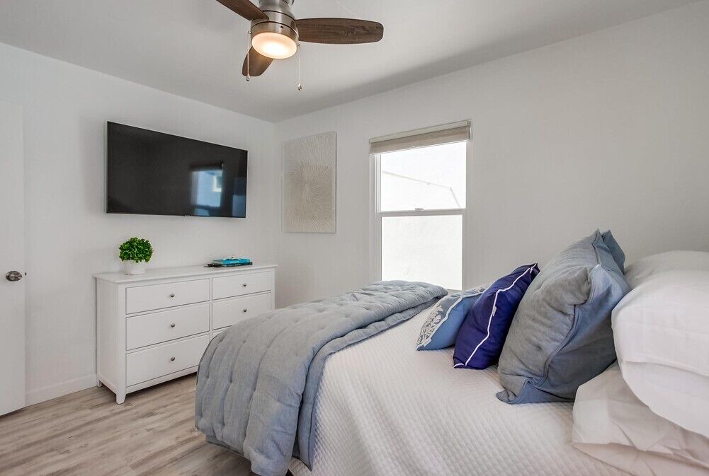 Photo of Bedroom in Mission Beach
