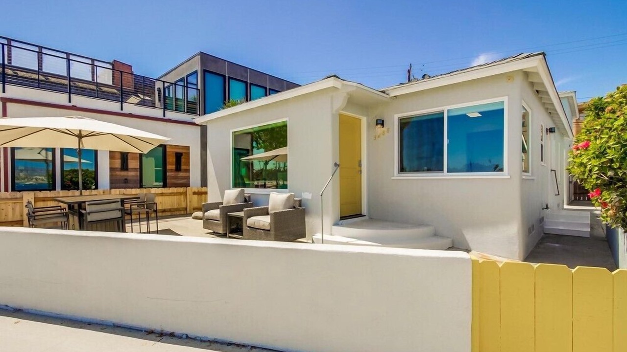 Photo of Patio Balcony in Mission Beach