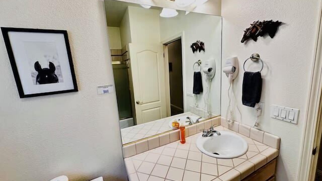 Photo of Bathroom in Ahwahnee