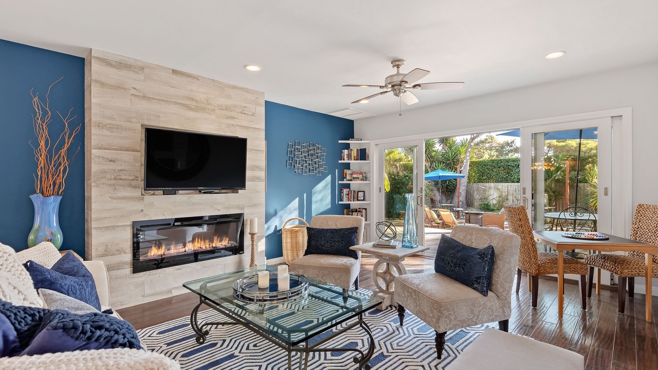 Photo of Livingroom in West Mesa