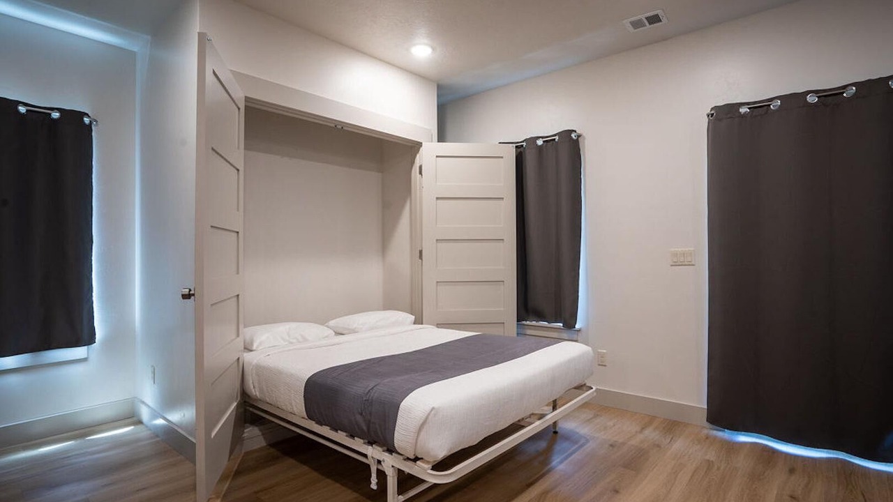 Photo of Bedroom in Garden City