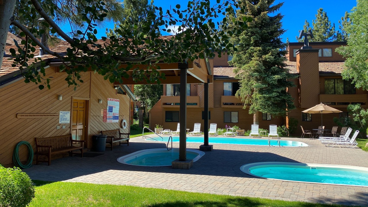 Photo of Outdoor in Mammoth Lakes