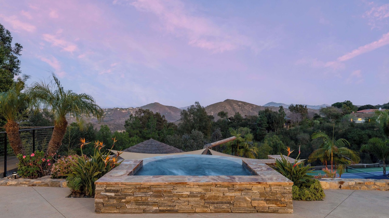 Photo of Outdoor in West Ridge