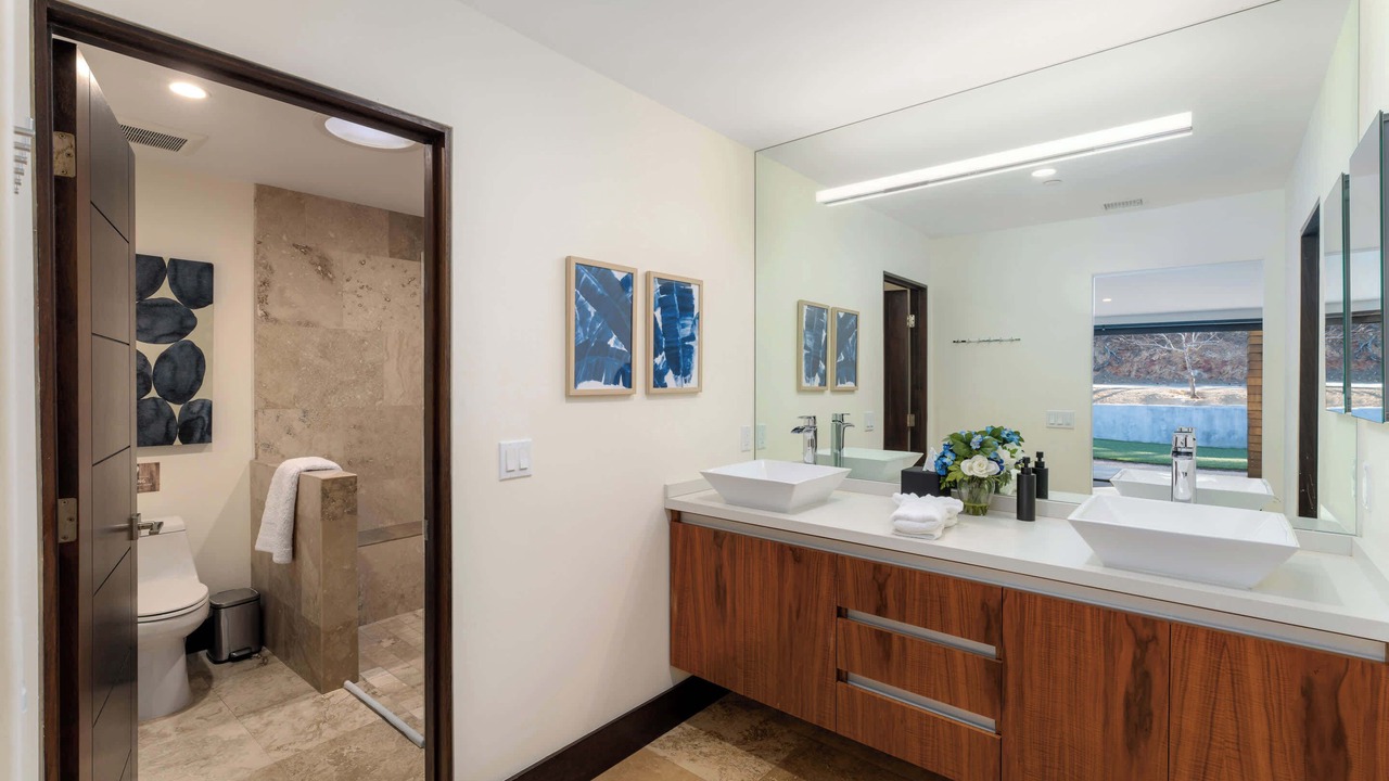 Photo of Bathroom in West Ridge