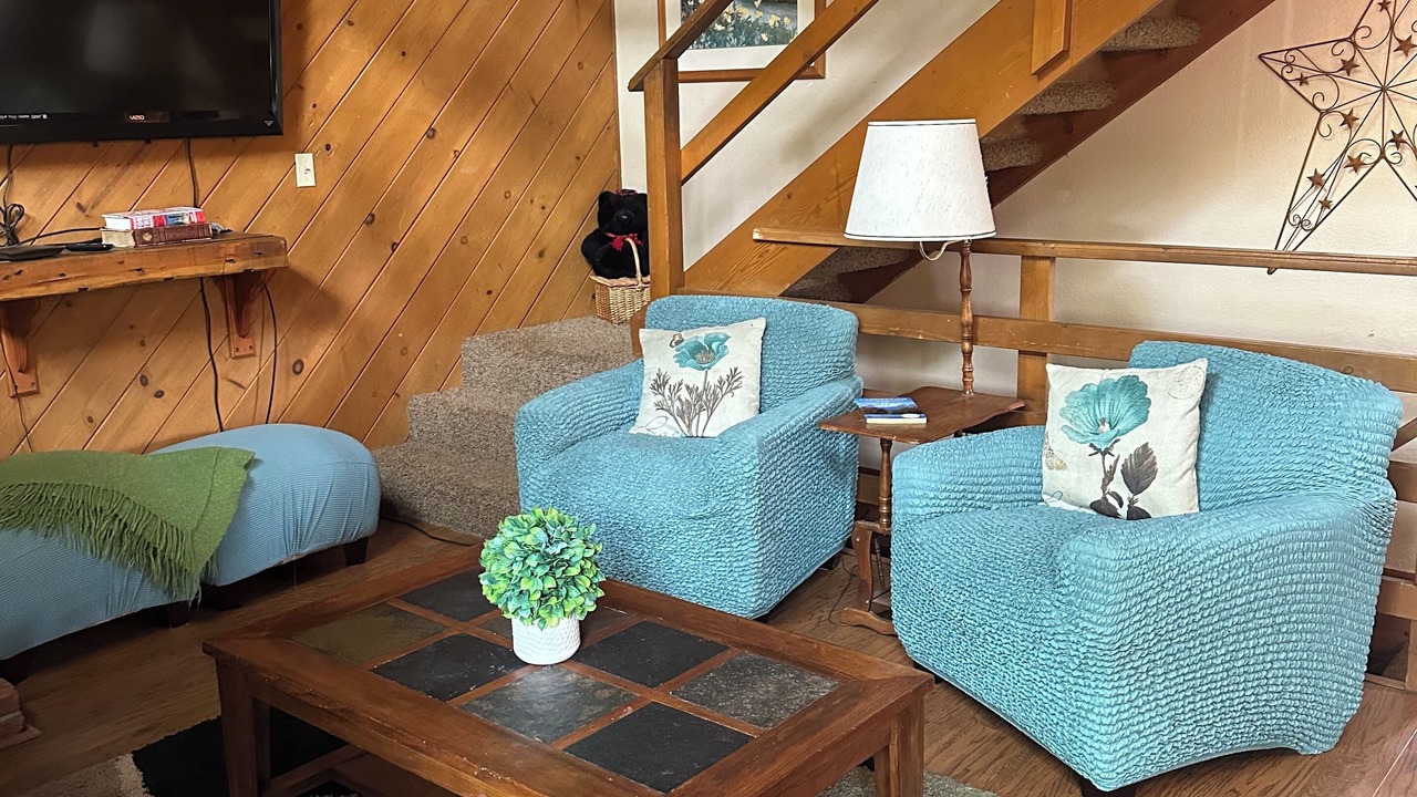 Photo of Livingroom in Peninsula Village