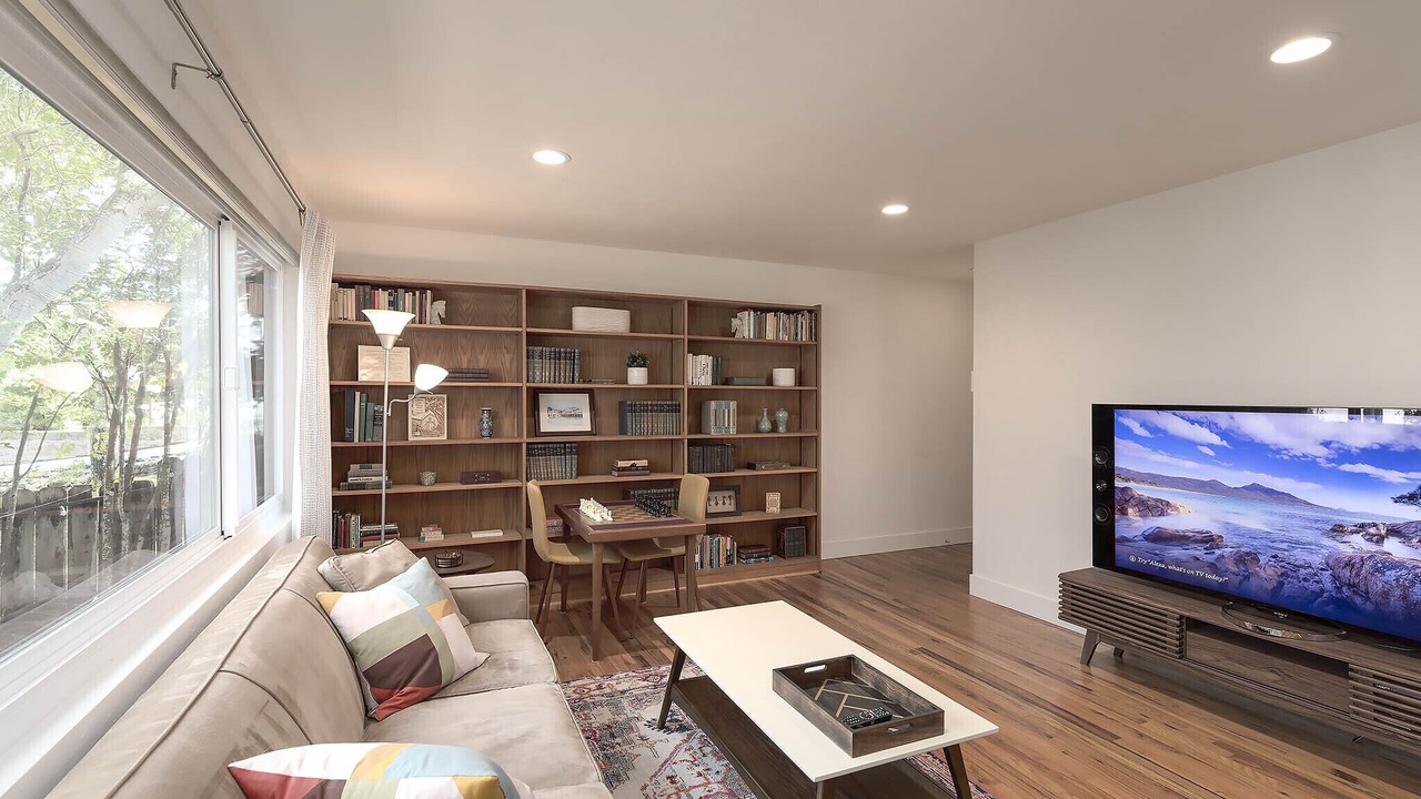 Photo of Livingroom in Monterey