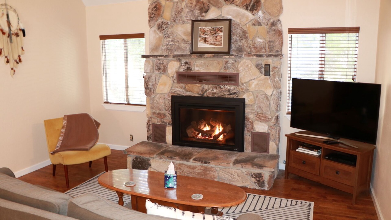 Photo of Livingroom in Sierra Cedars