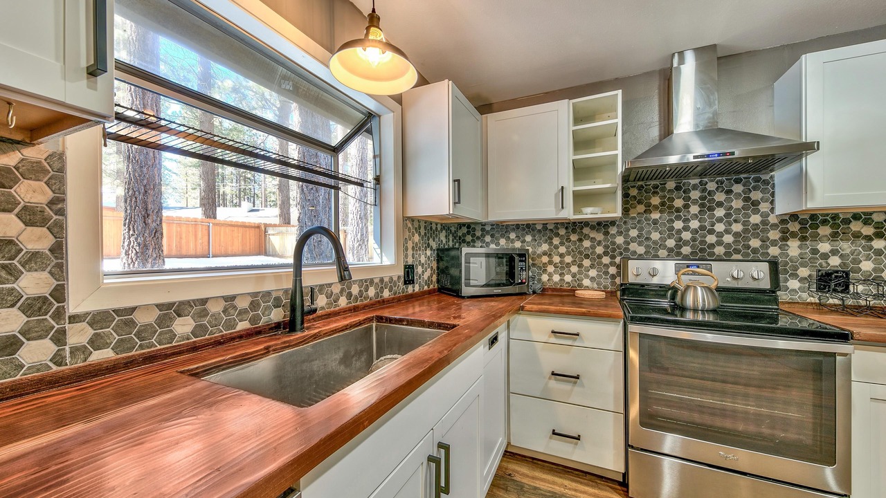 Photo of Kitchen in Black Bart
