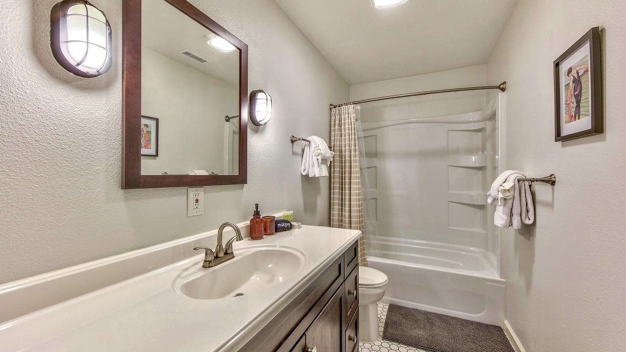 Photo of Bathroom in Black Bart