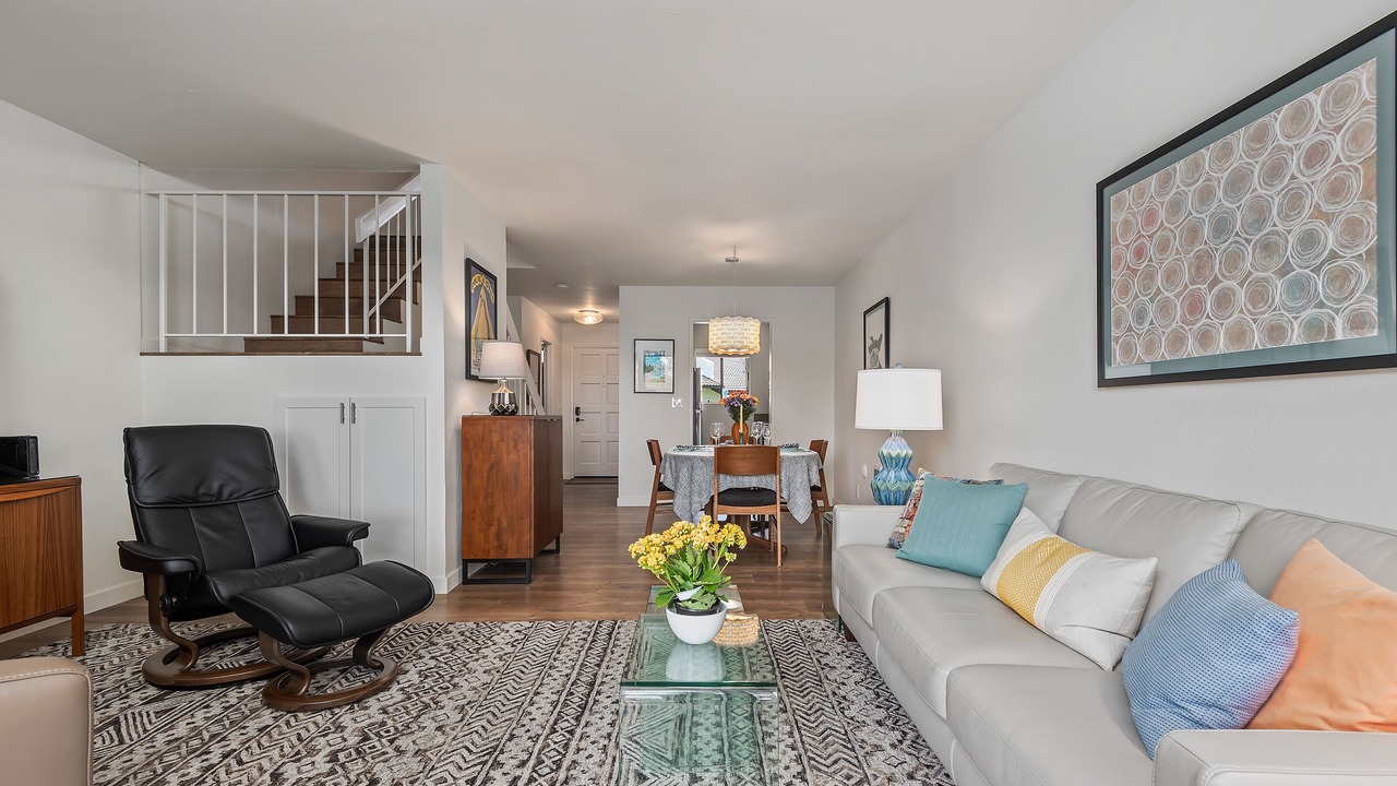 Photo of Livingroom in Alta Mesa