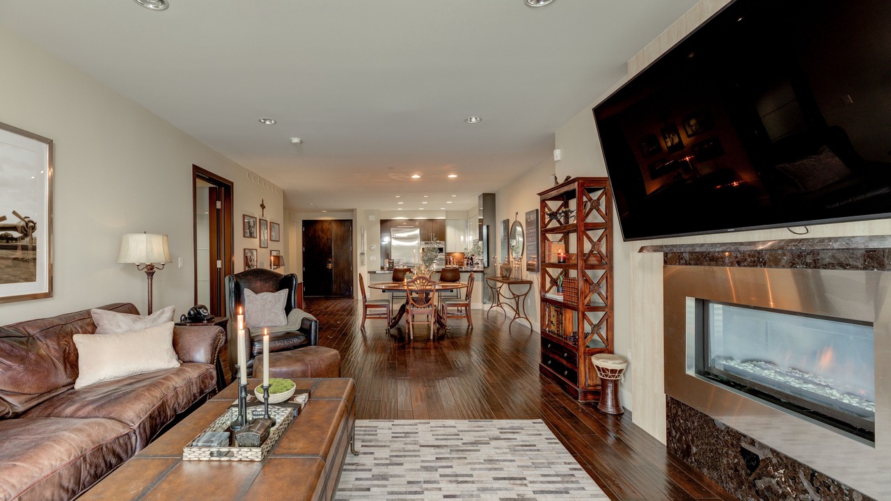 Photo of Livingroom in Pico - Robertson