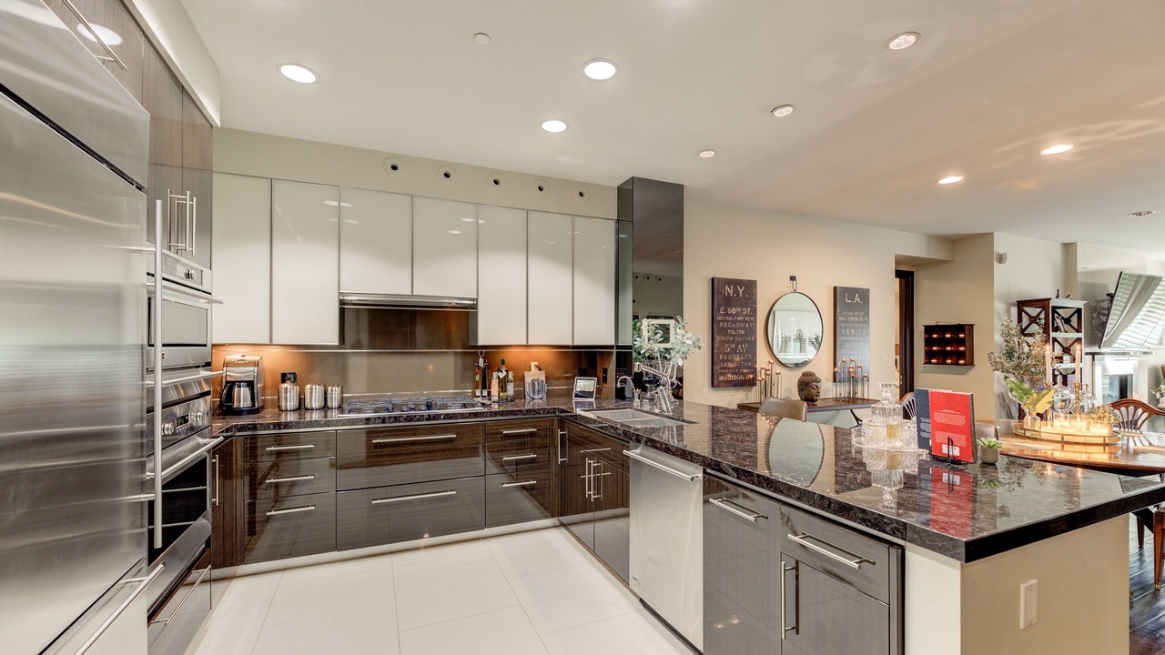 Photo of Kitchen in Pico - Robertson