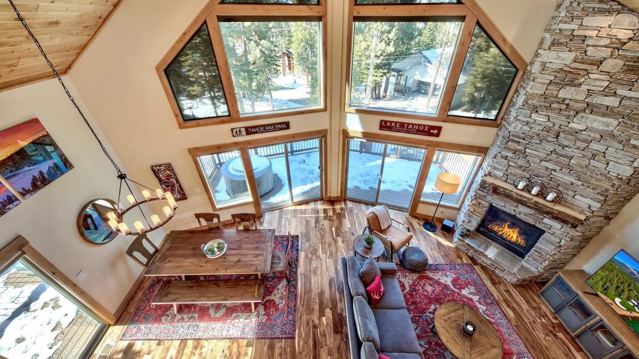 Photo of Bedroom in Country Club Estates