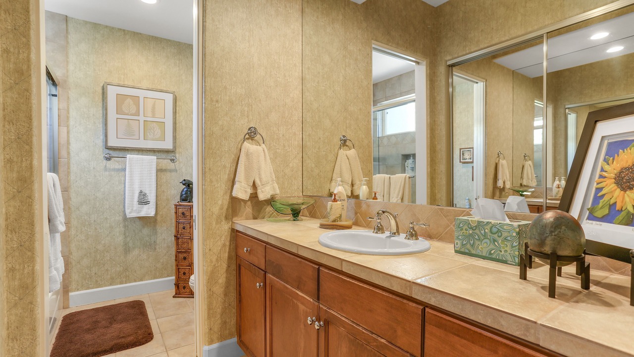 Photo of Bathroom in Araby Commons