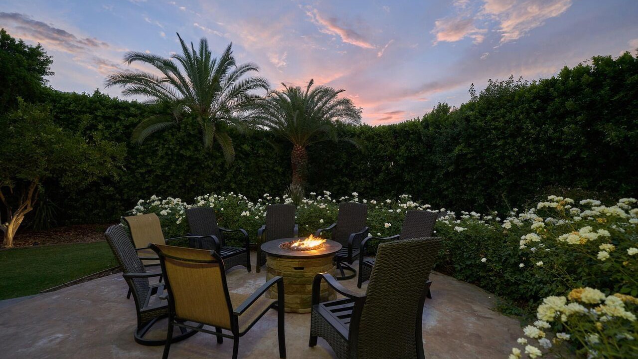 Photo of Patio Balcony in The Movie Colony