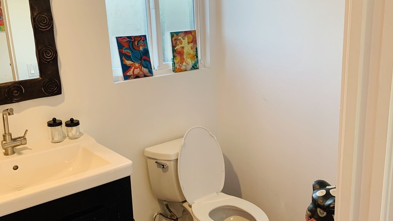 Photo of Bathroom in Mar Vista