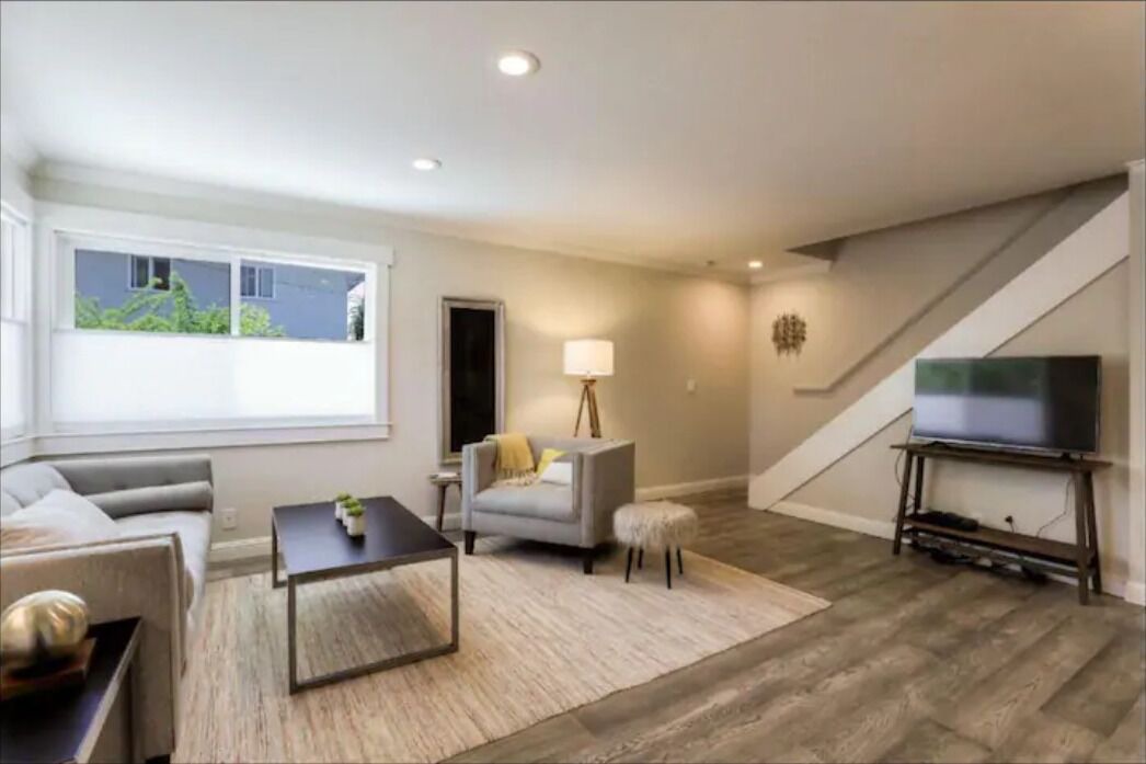 Photo of Livingroom in Shoreline West