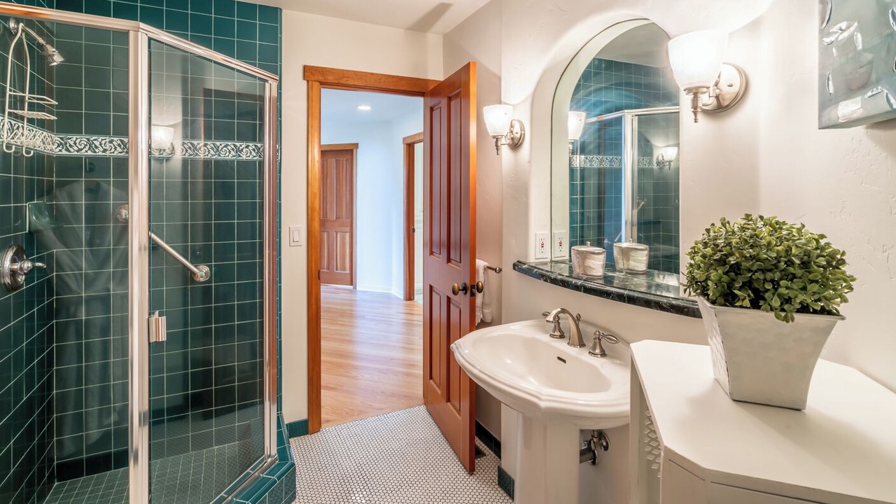 Photo of Bathroom in East Mesa
