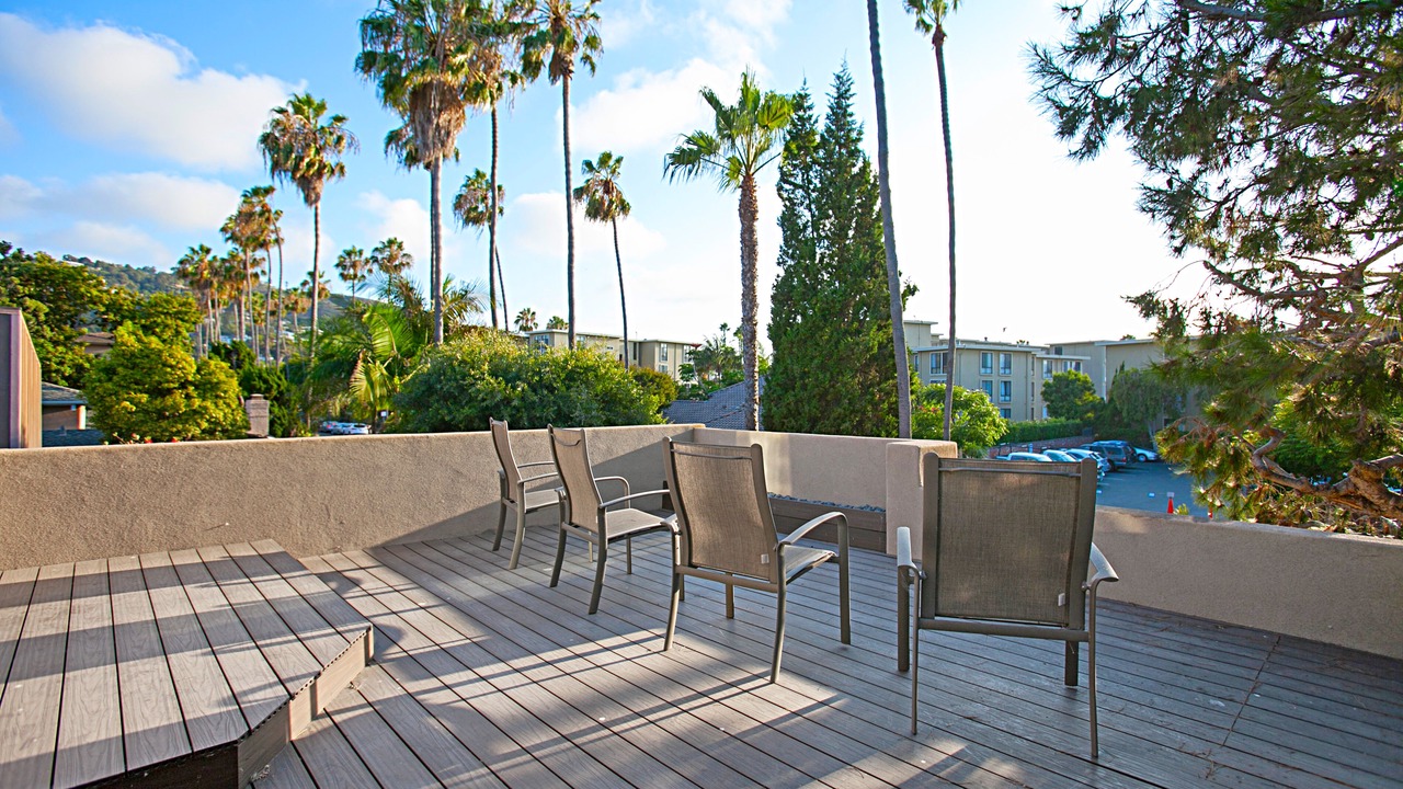 Photo of Patio Balcony in La Jolla Shores