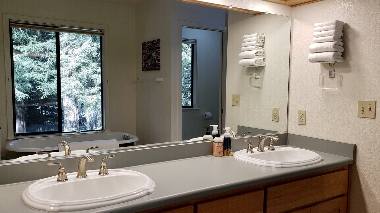 Photo of Bathroom in La Selva Beach