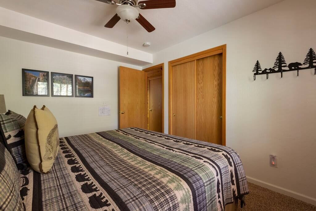 Photo of Bedroom in Fish Camp