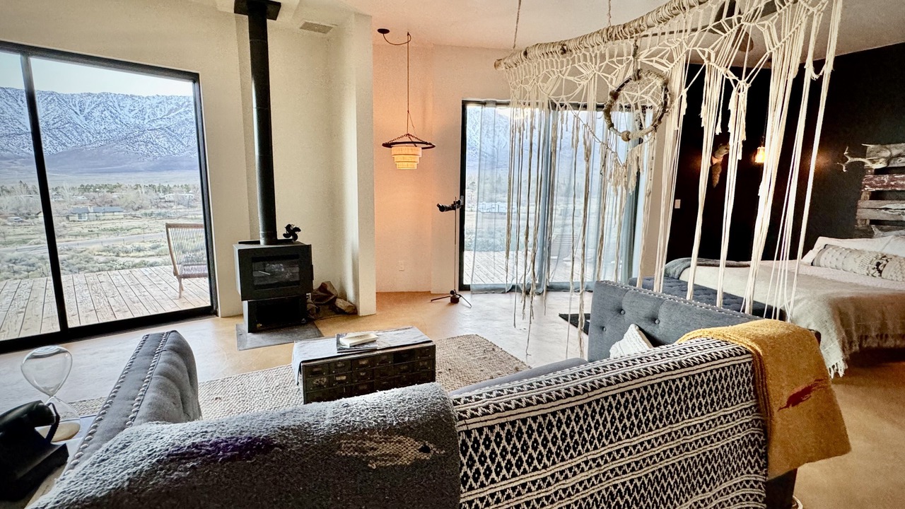 Photo of Bedroom in Lone Pine