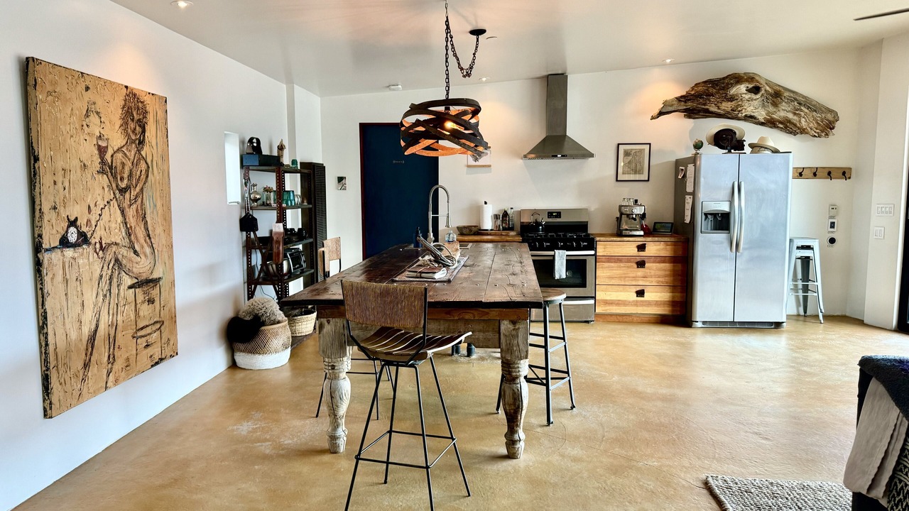 Photo of Kitchen in Lone Pine