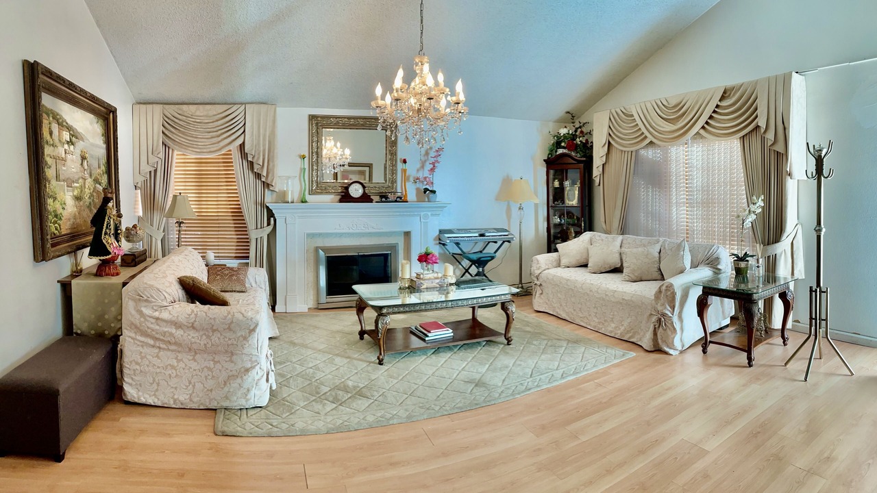 Photo of Livingroom in West Covina