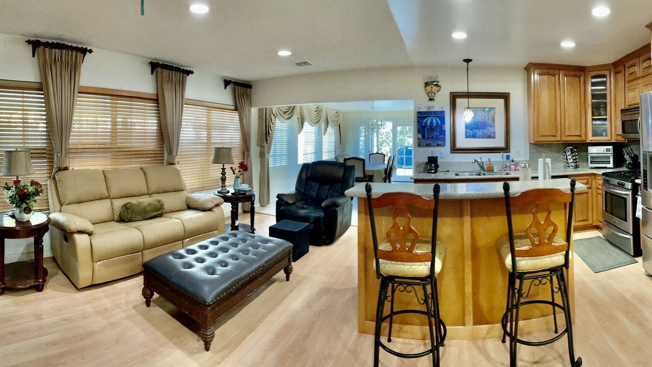 Photo of Livingroom in West Covina