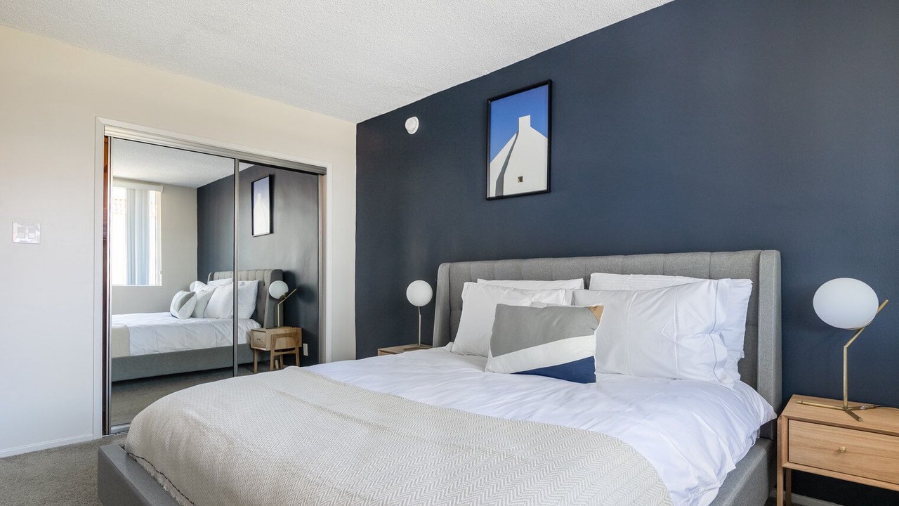 Photo of Bedroom in Sawtelle