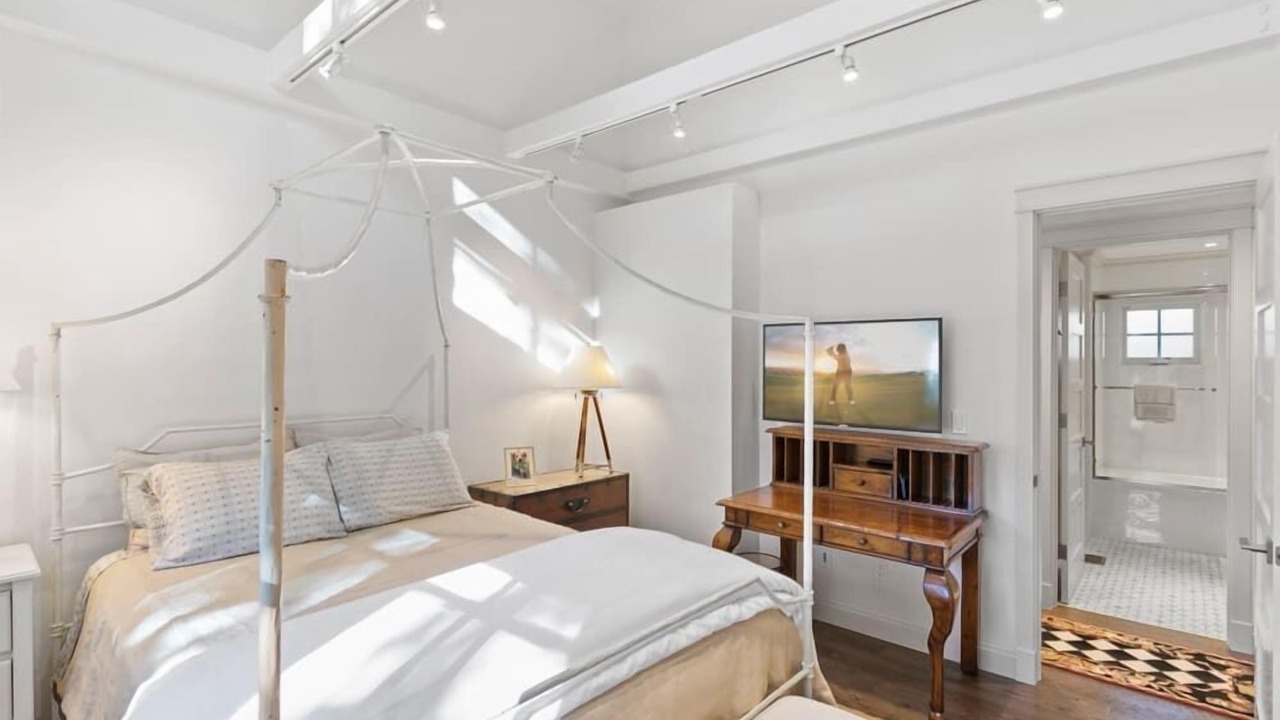 Photo of Bedroom in Northeast Carmel