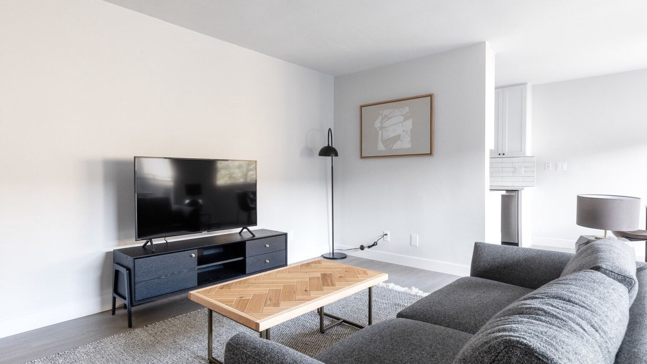 Photo of Livingroom in Sawtelle