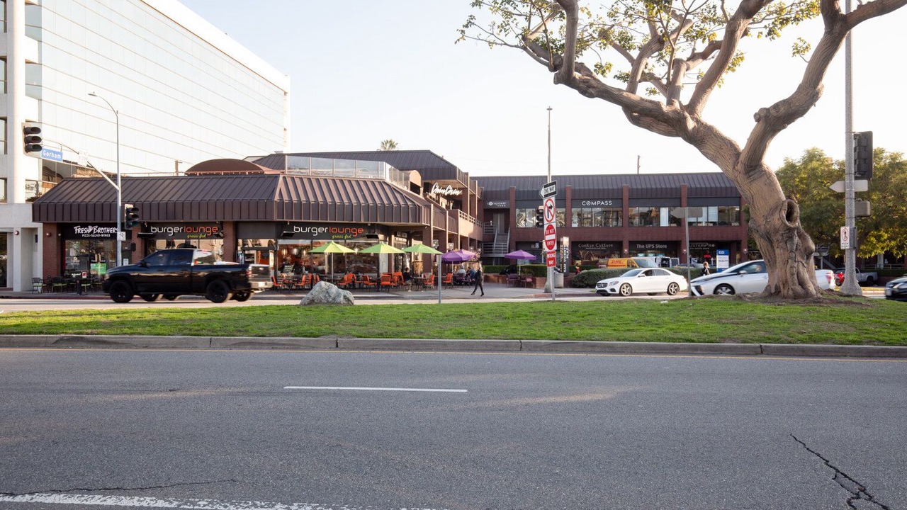 Photo of Outdoor in Sawtelle