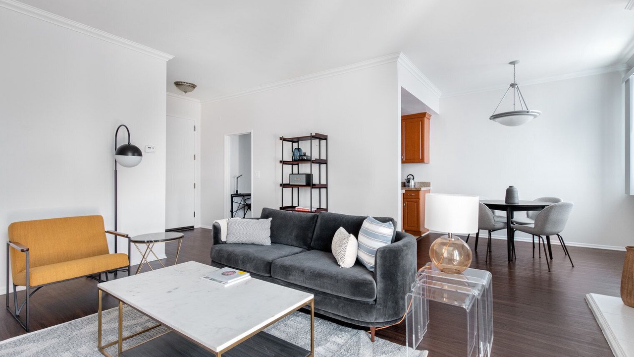 Photo of Livingroom in Beverly Grove