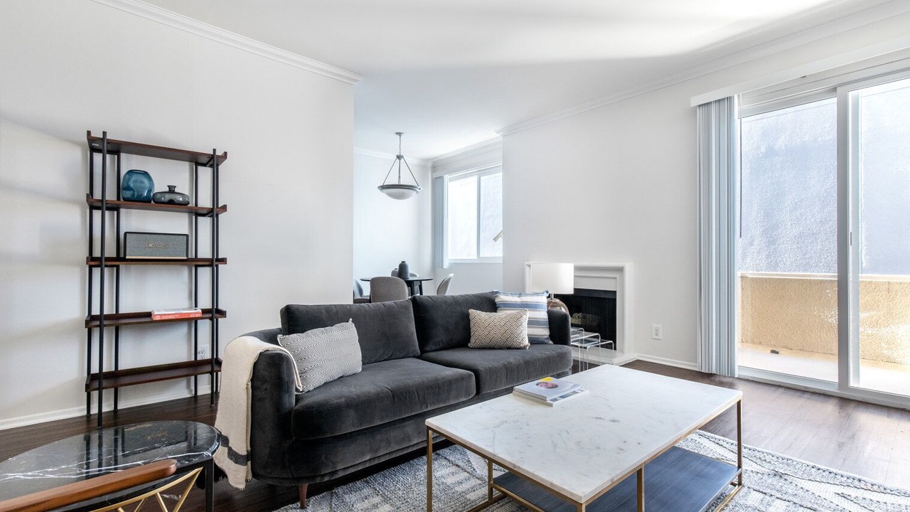 Photo of Livingroom in Beverly Grove