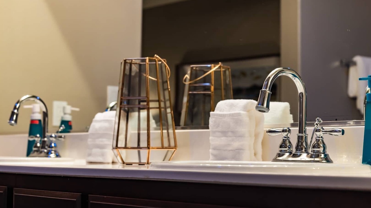 Photo of Bathroom in Bayshore Heights