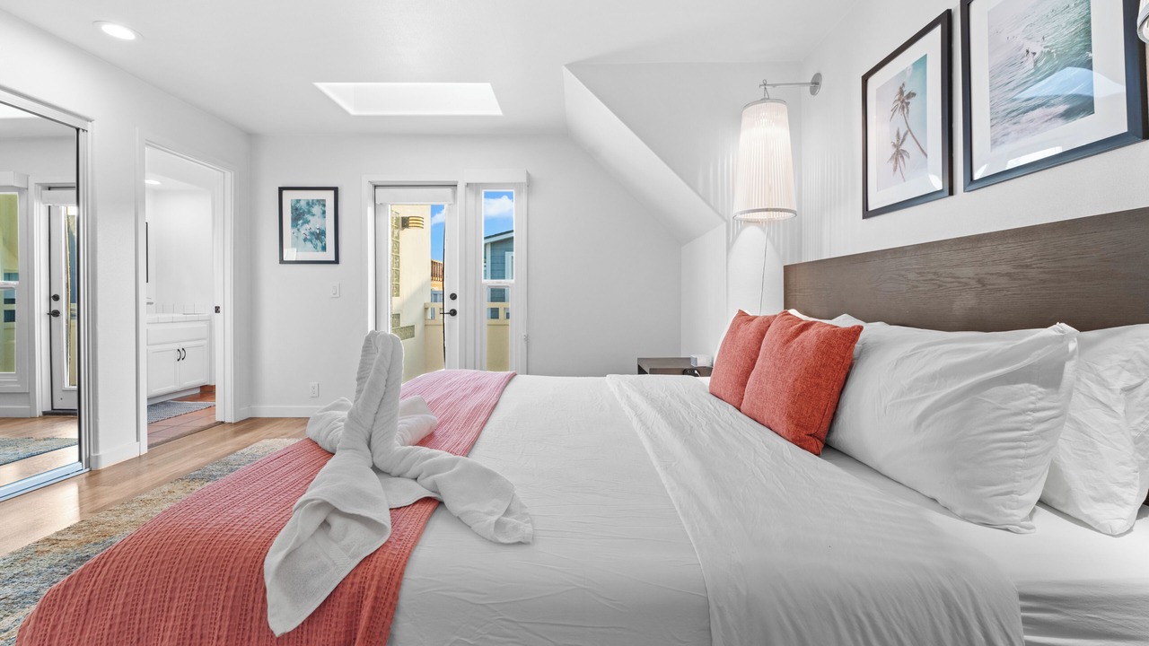 Photo of Bedroom in South Mission Beach
