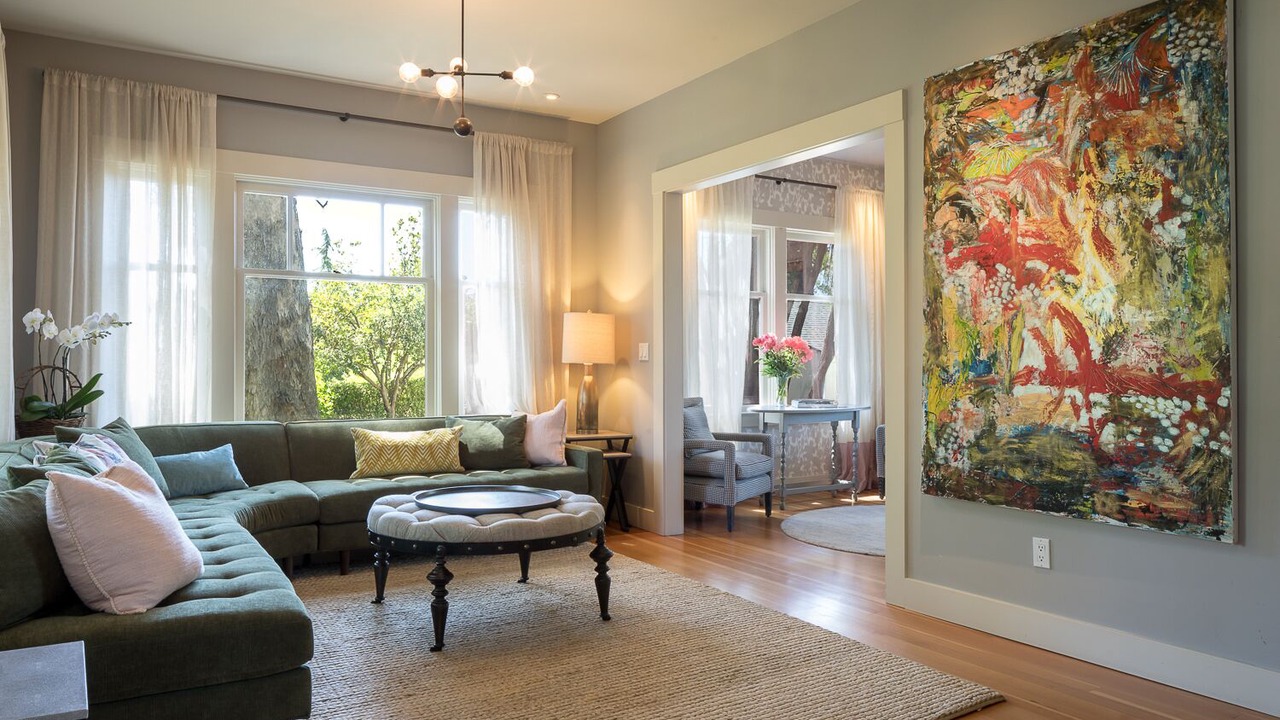 Photo of Livingroom in Graton