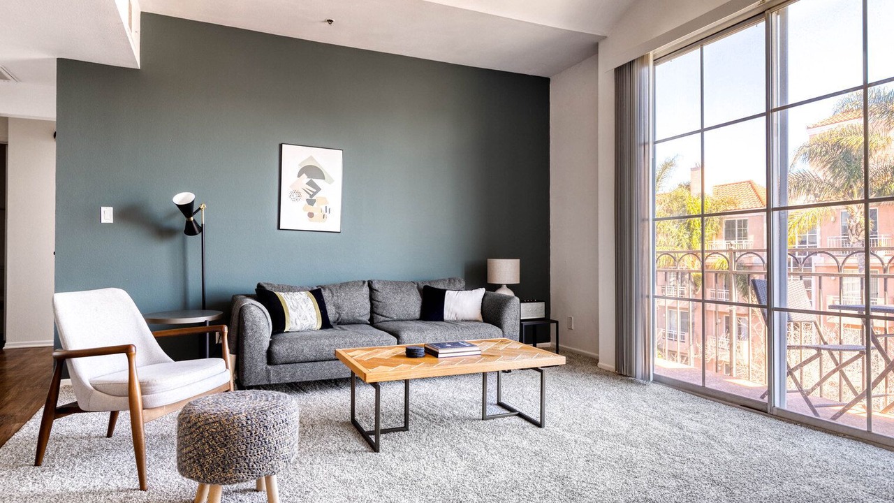 Photo of Livingroom in La Brea