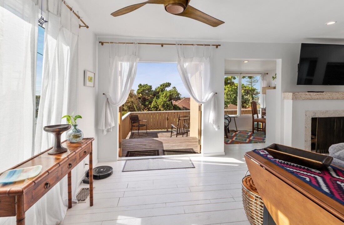 Photo of Bedroom in Village of La Jolla
