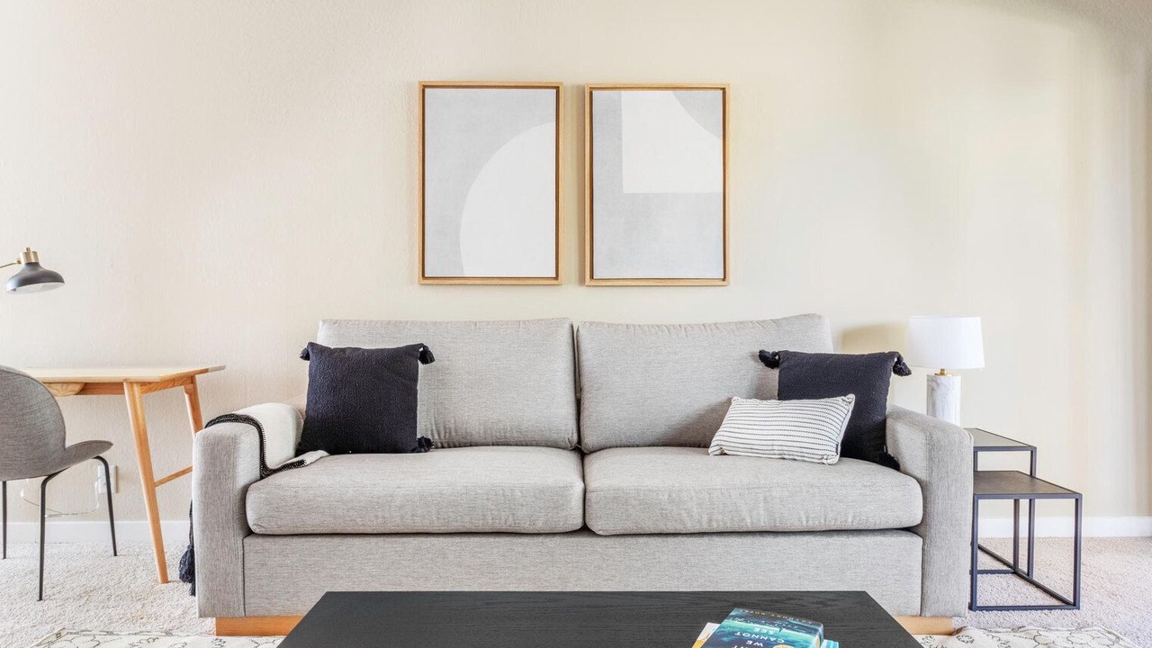 Photo of Livingroom in Cupertino
