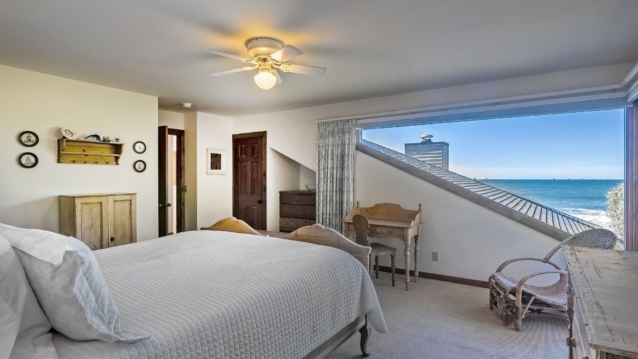 Photo of Bedroom in Carpinteria