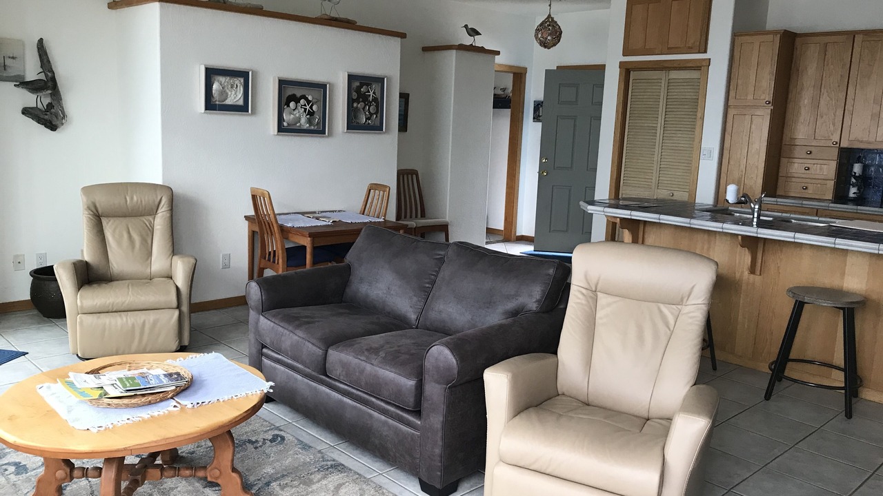 Photo of Livingroom in Westhaven-Moonstone