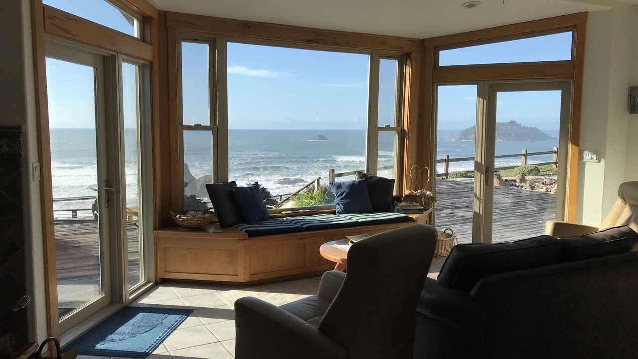 Photo of Livingroom in Westhaven-Moonstone